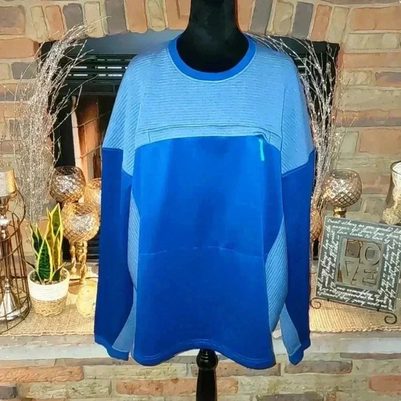 Duluth Trading Co Zippered Pocket Sweatshirt - Picture 1 of 3